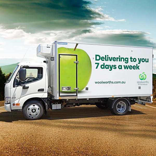 | TRS SERVICE Thermaxx and Woolworths refrigerated truck